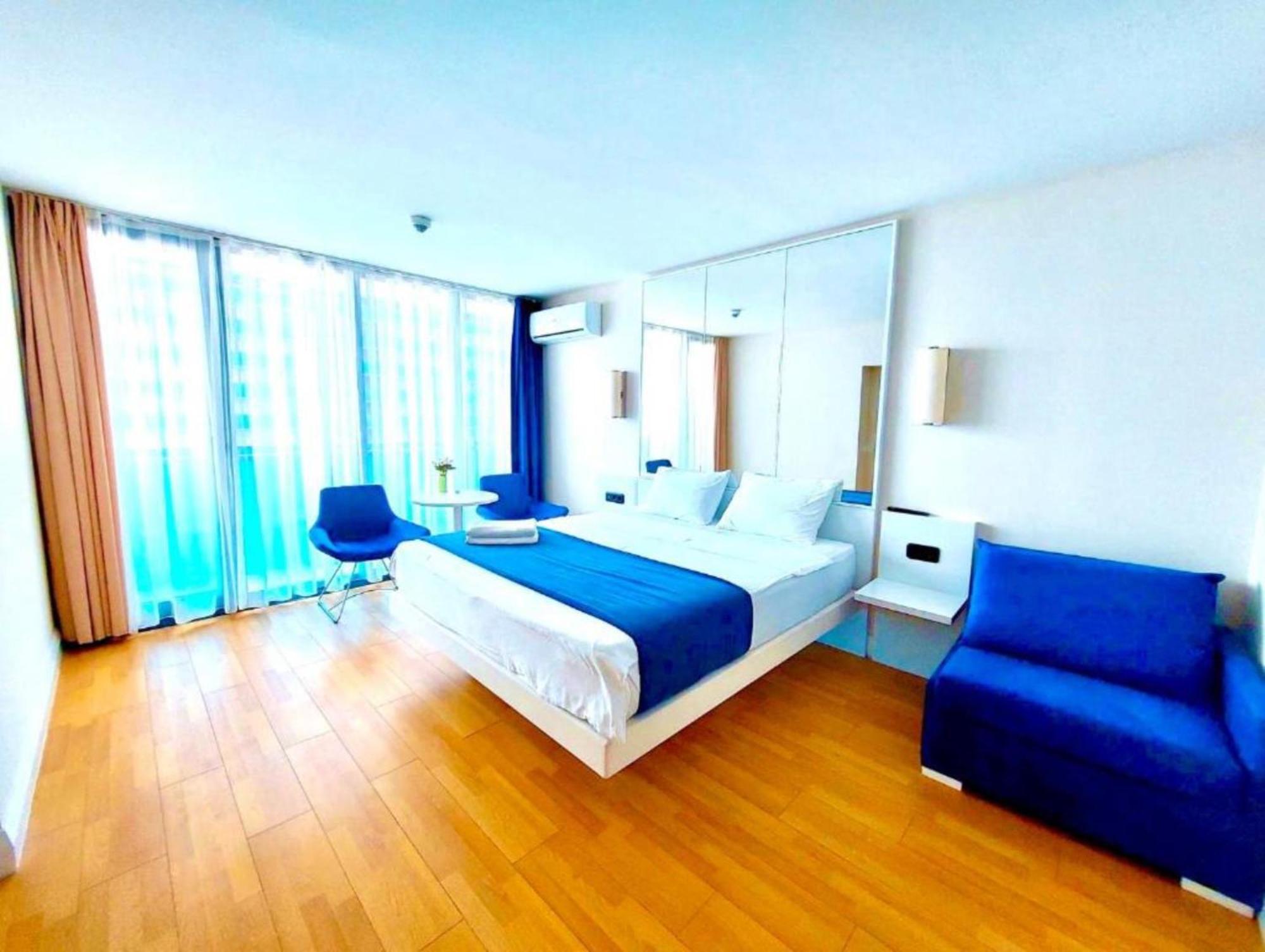 Orbi City Batumi Bagian luar foto