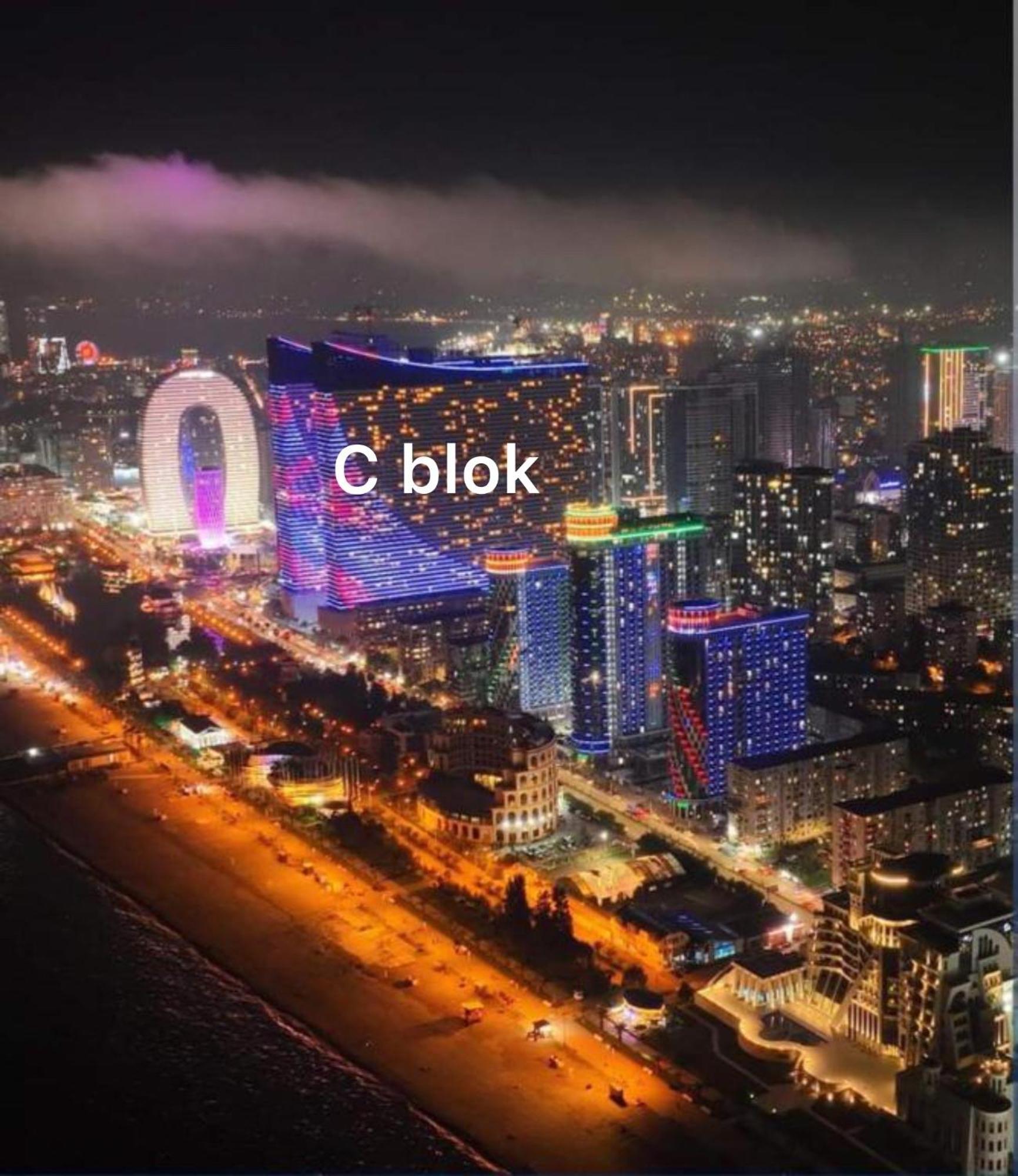 Orbi City Batumi Bagian luar foto